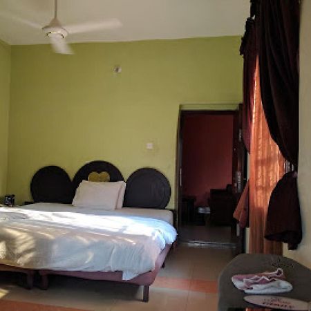 Room In Lodge - Clen-Phil Hotels And Suite بورت هاركورت المظهر الخارجي الصورة